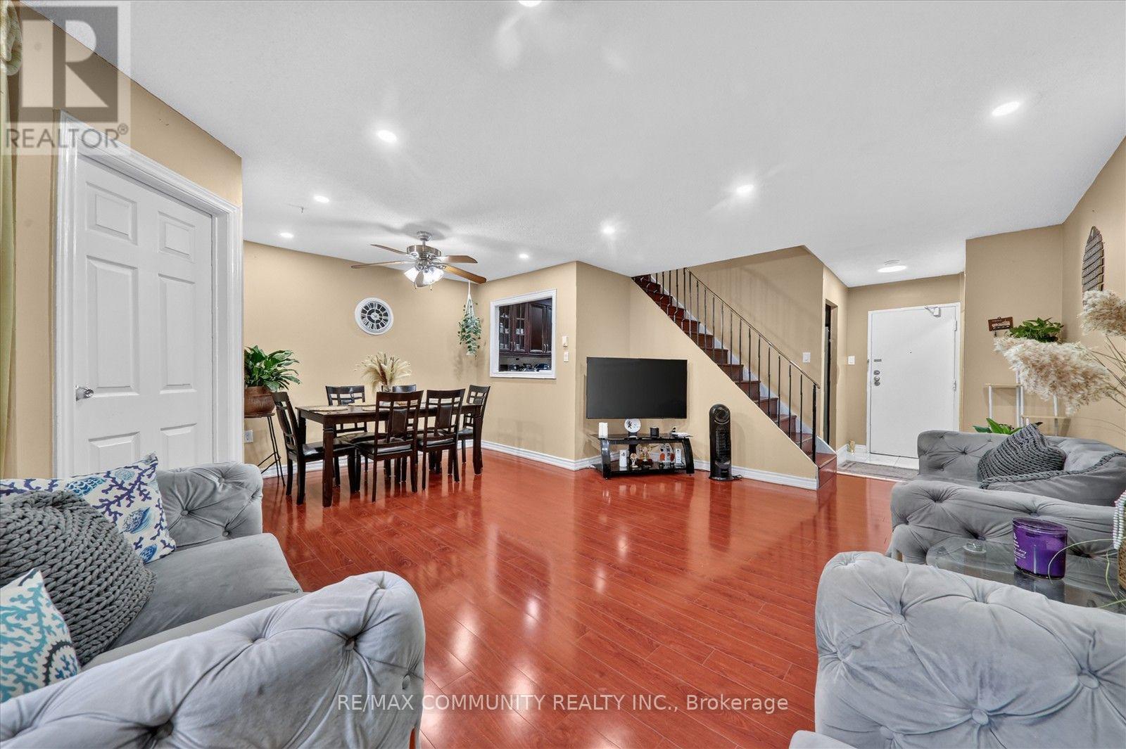 1067 - 100 Mornelle Court, Toronto, Ontario  M1E 4X2 - Photo 14 - E13801176