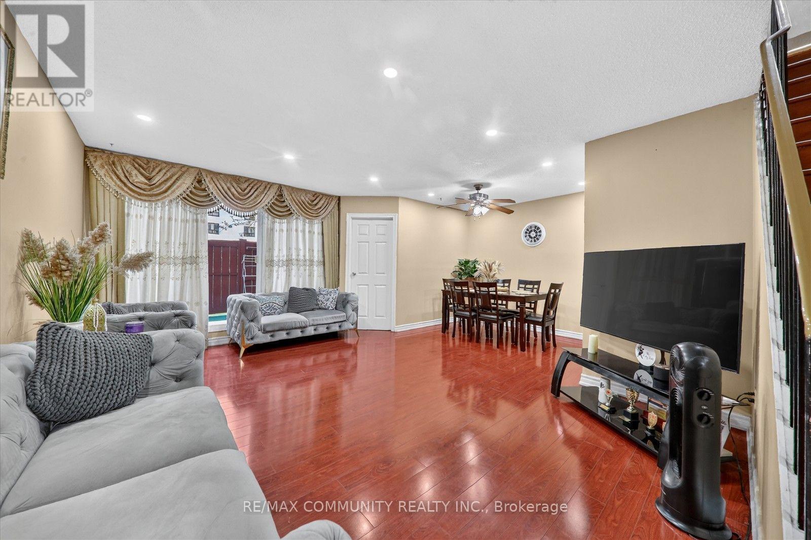 1067 - 100 Mornelle Court, Toronto, Ontario  M1E 4X2 - Photo 16 - E13801176