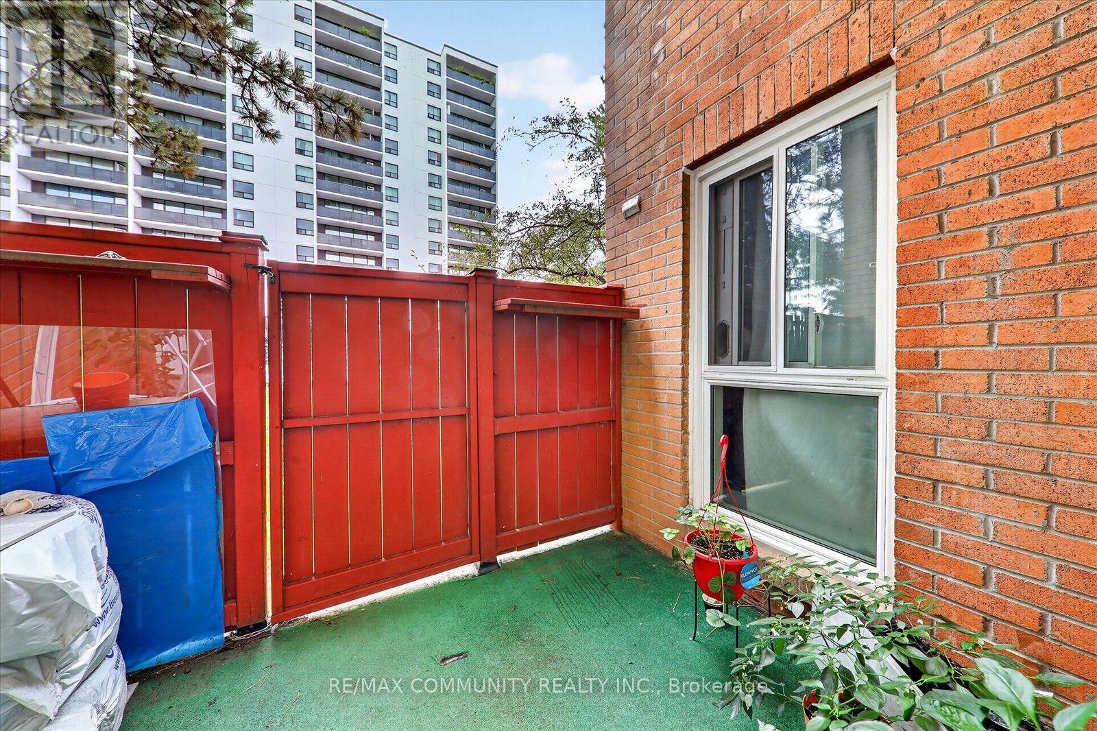 1067 - 100 Mornelle Court, Toronto, Ontario  M1E 4X2 - Photo 21 - E13801176