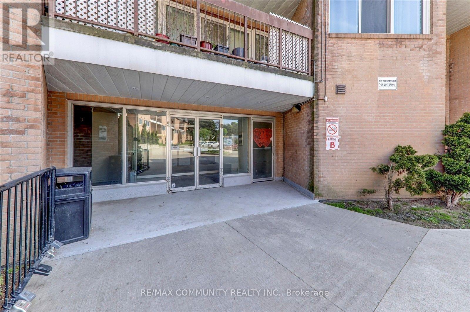 1067 - 100 Mornelle Court, Toronto, Ontario  M1E 4X2 - Photo 3 - E13801176