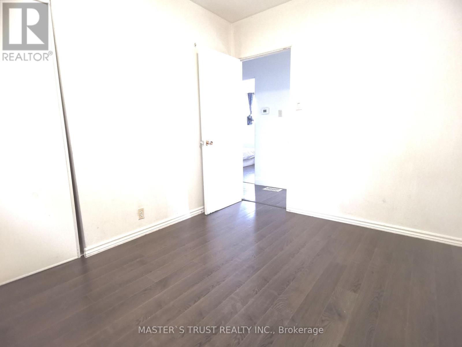 6 Cross Hill Road, Toronto, Ontario  M1T 3E4 - Photo 6 - E13801294