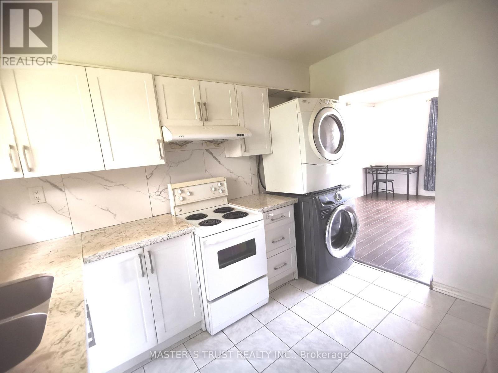 6 Cross Hill Road, Toronto, Ontario  M1T 3E4 - Photo 9 - E13801294