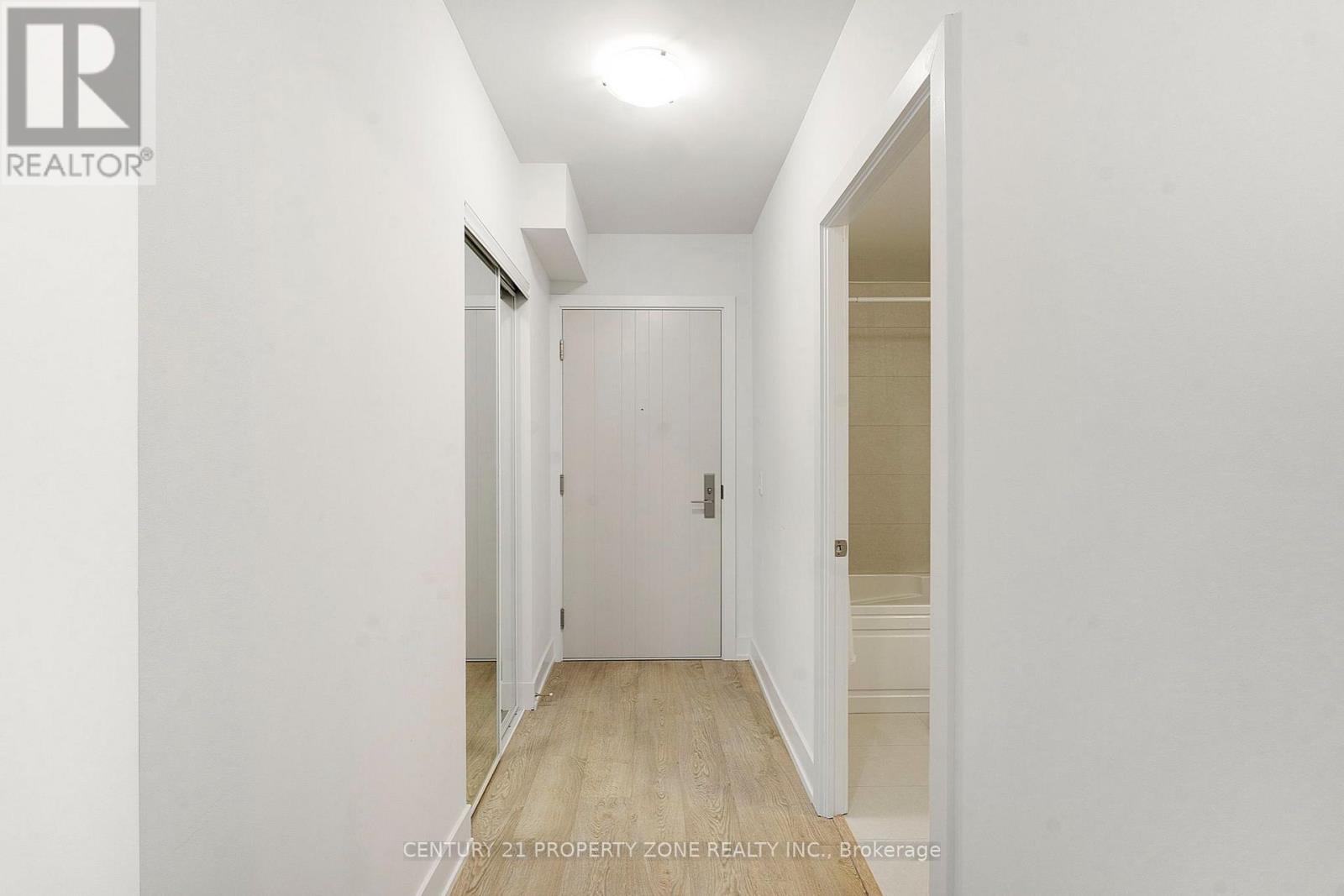 1015 - 2550 Simcoe Street N, Oshawa, Ontario L1L 0R5 - Photo 4 - E13801296