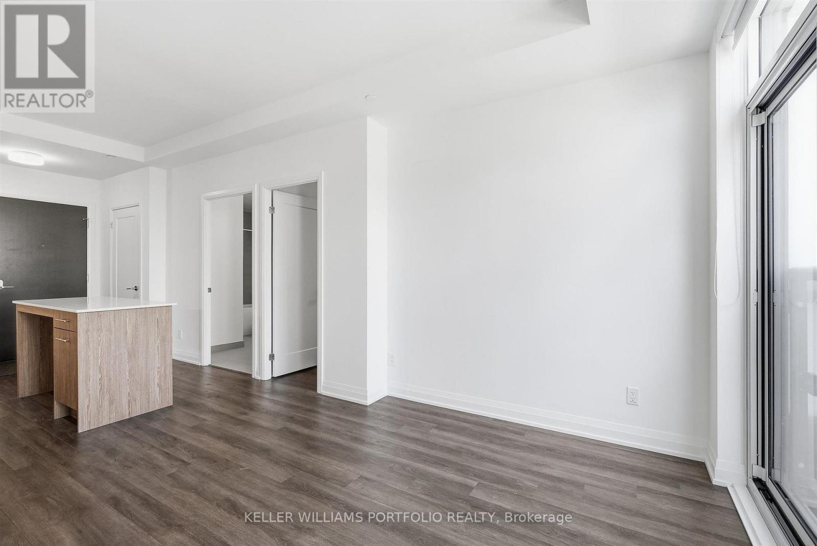 811 - 286 Main Street, Toronto, Ontario  M4C 0B3 - Photo 15 - E13801390