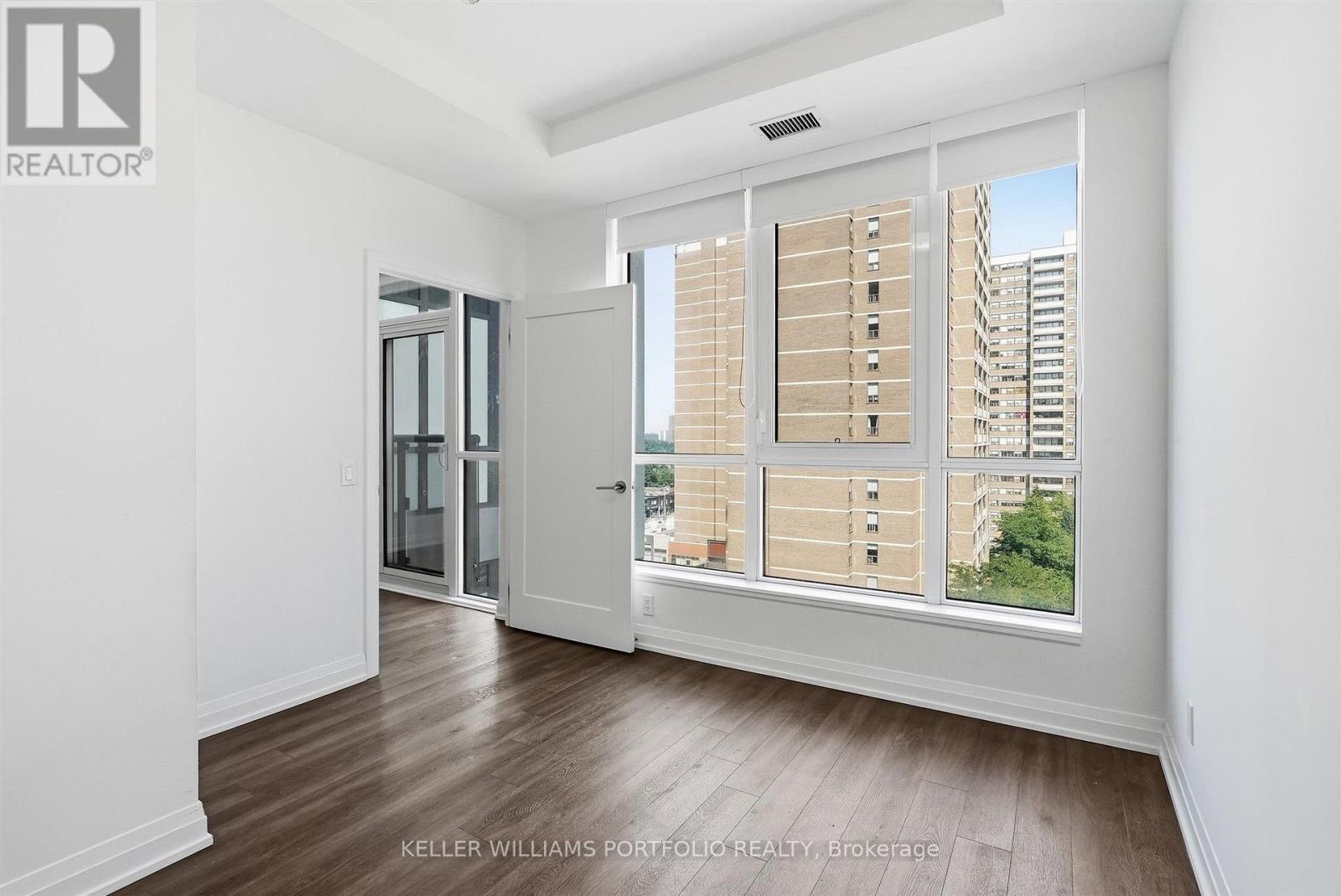811 - 286 Main Street, Toronto, Ontario  M4C 0B3 - Photo 18 - E13801390