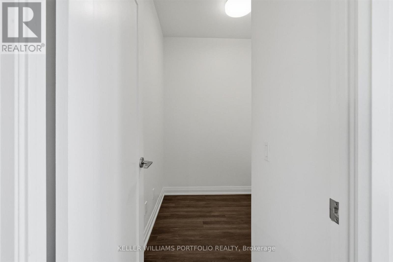 811 - 286 Main Street, Toronto, Ontario  M4C 0B3 - Photo 21 - E13801390
