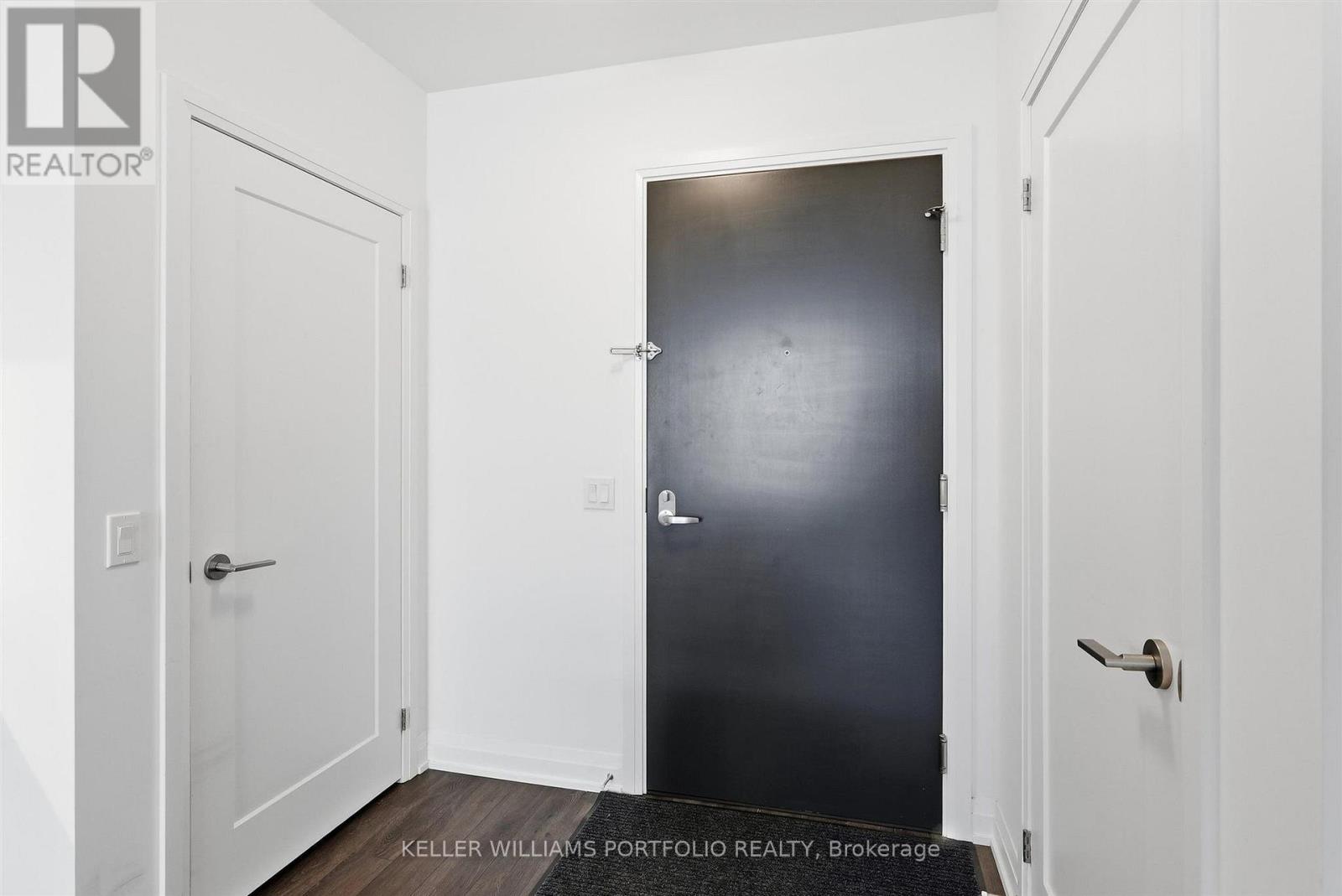 811 - 286 Main Street, Toronto, Ontario  M4C 0B3 - Photo 6 - E13801390
