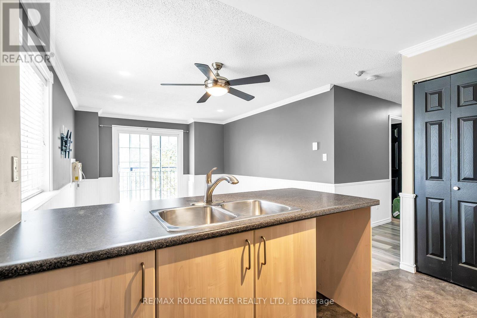 210 - 91 Aspen Springs Drive, Clarington, Ontario  L1C 5J9 - Photo 15 - E13801404