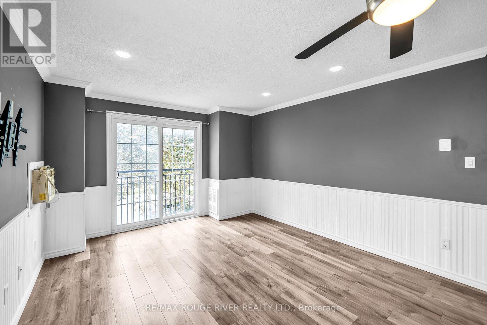 210 - 91 Aspen Springs Drive, Clarington, Ontario  L1C 5J9 - Photo 27 - E13801404