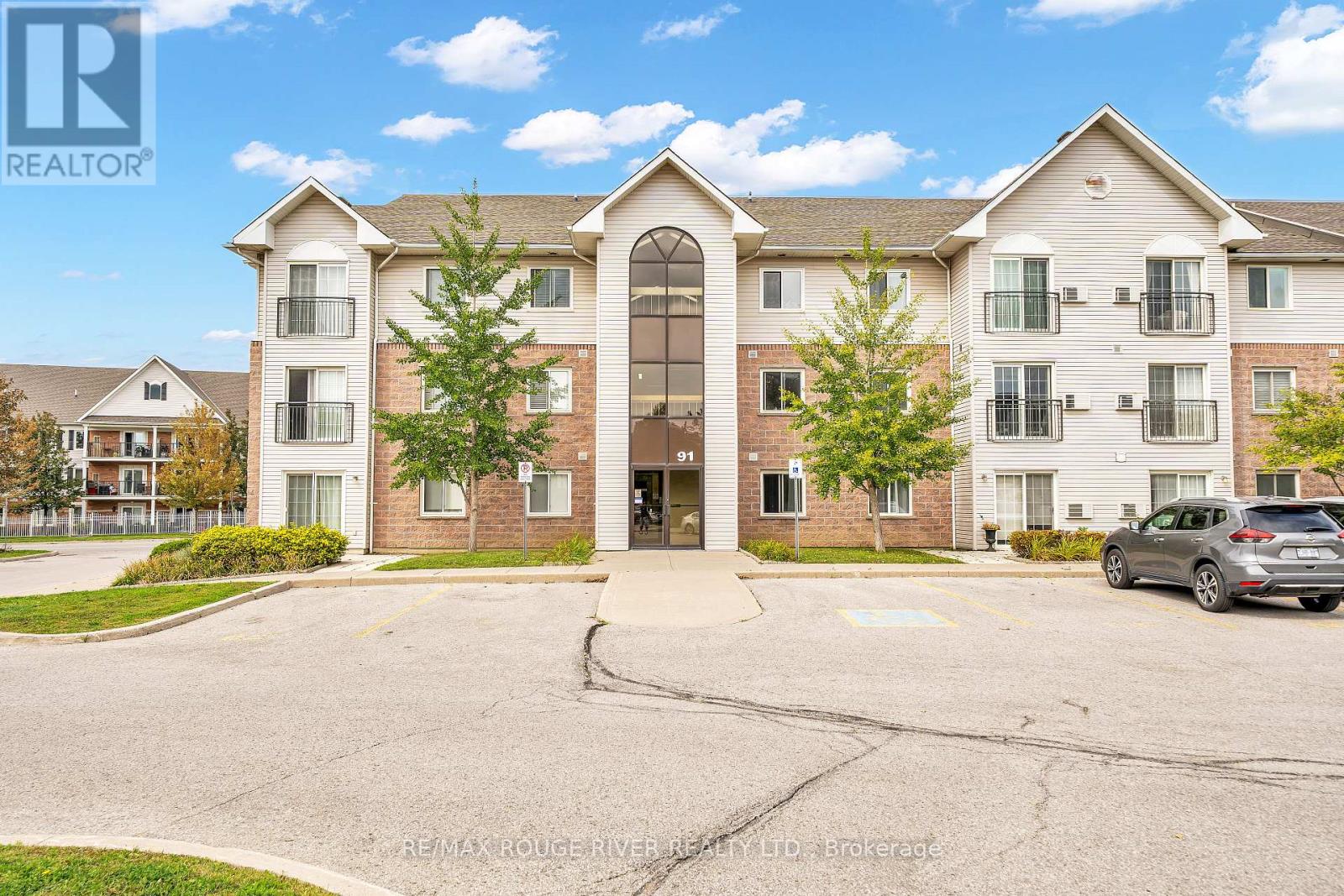 210 - 91 Aspen Springs Drive, Clarington, Ontario  L1C 5J9 - Photo 7 - E13801404
