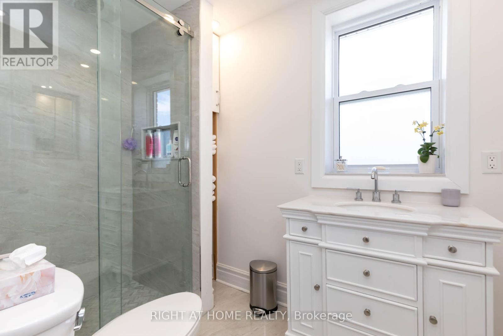 34 Kecala Road, Toronto, Ontario  M1P 1K6 - Photo 28 - E13801416