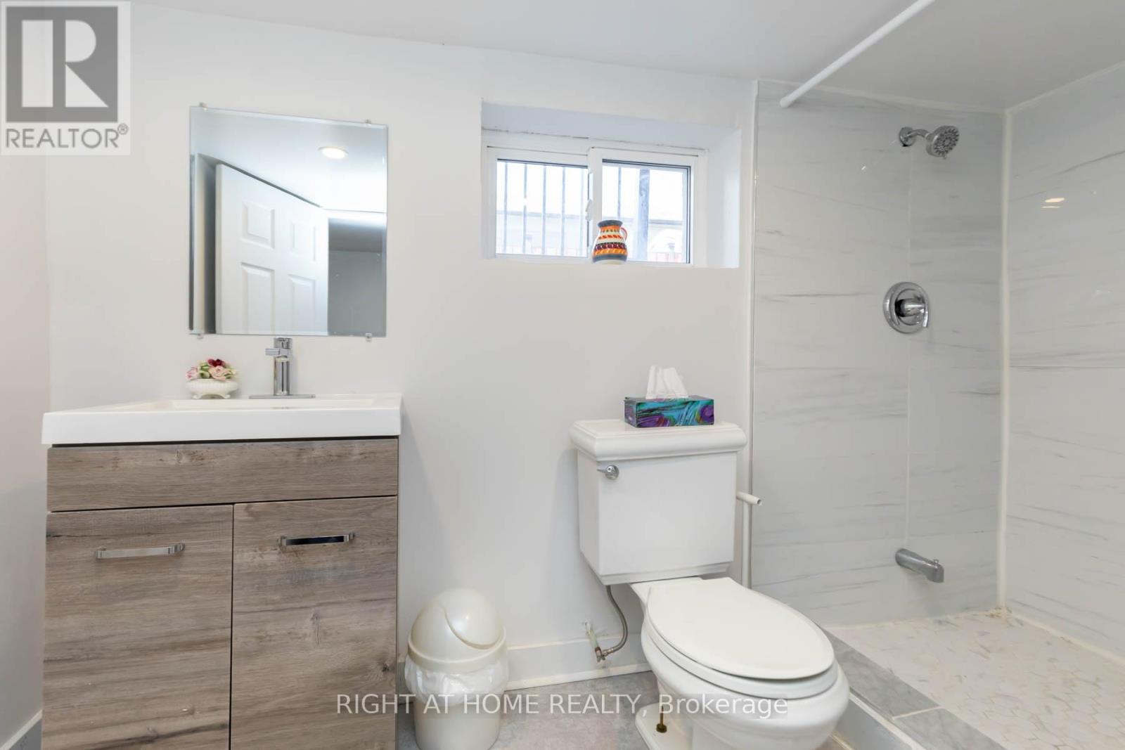34 Kecala Road, Toronto, Ontario  M1P 1K6 - Photo 33 - E13801416
