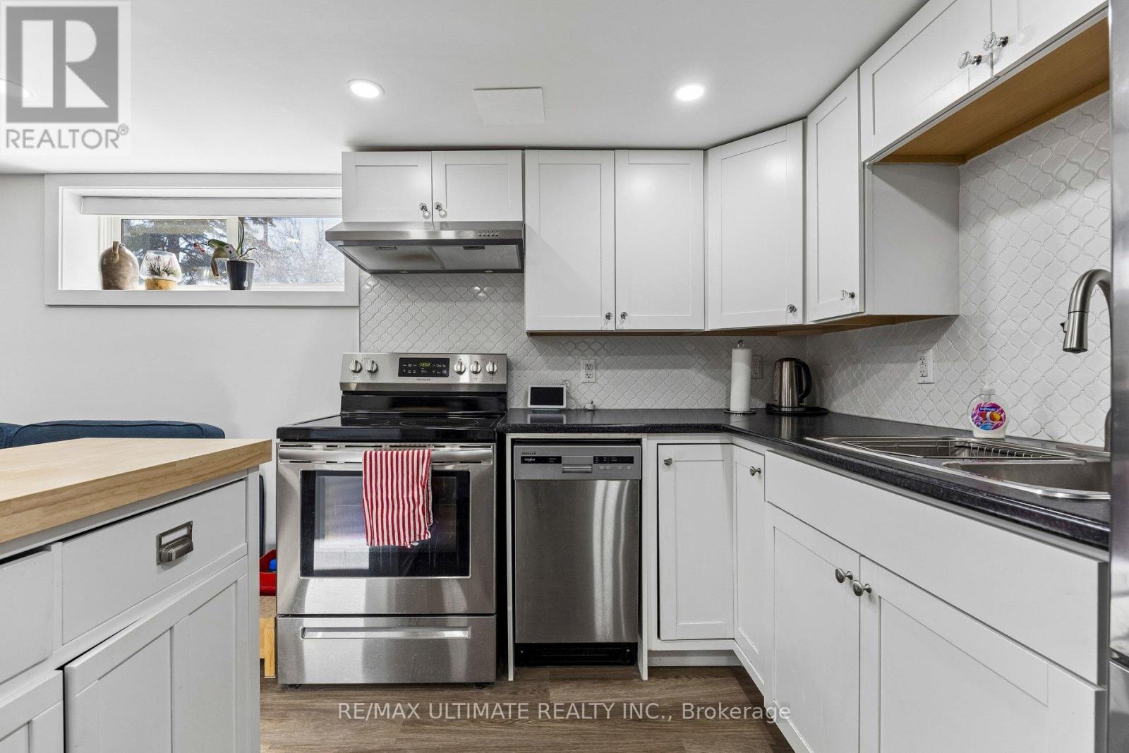 64 Hart Avenue, Toronto, Ontario  M1K 3H4 - Photo 18 - E13801470