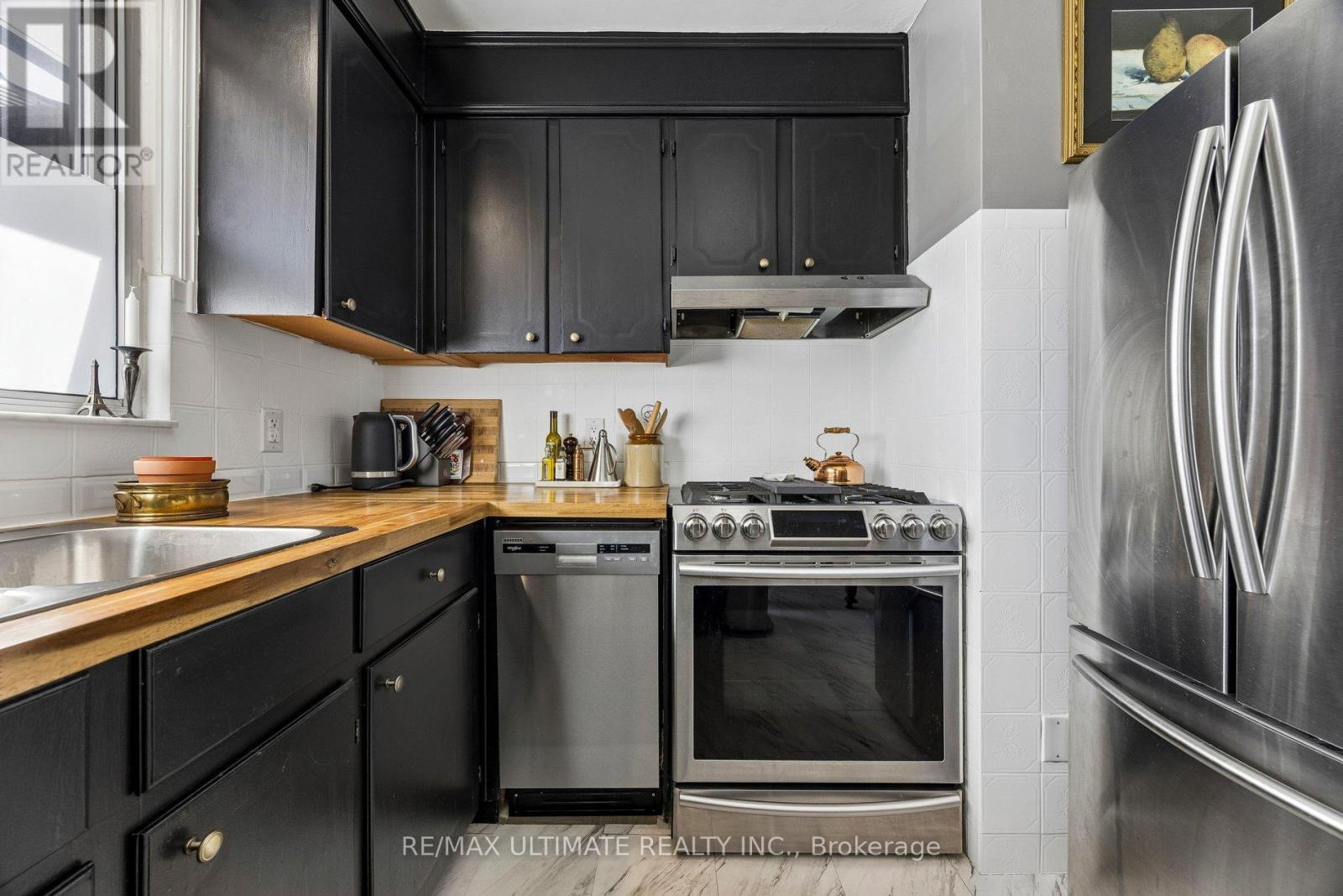 64 Hart Avenue, Toronto, Ontario  M1K 3H4 - Photo 4 - E13801470