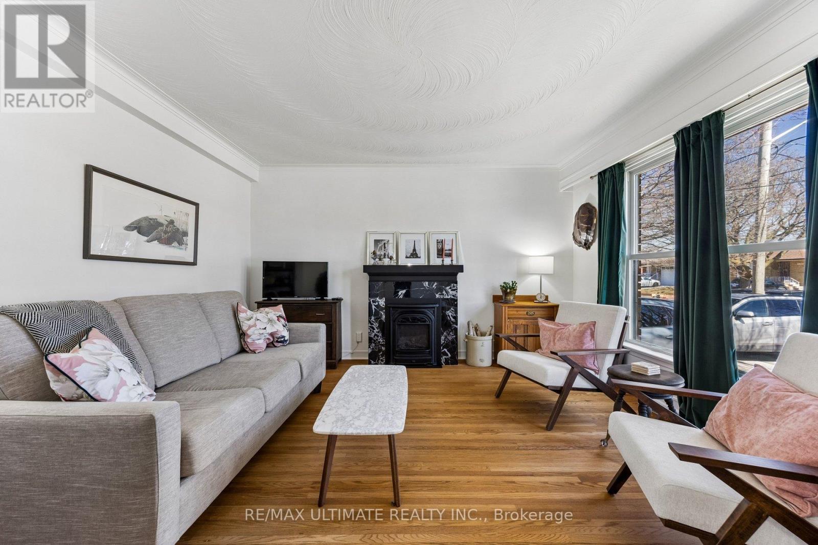 64 Hart Avenue, Toronto, Ontario  M1K 3H4 - Photo 8 - E13801470