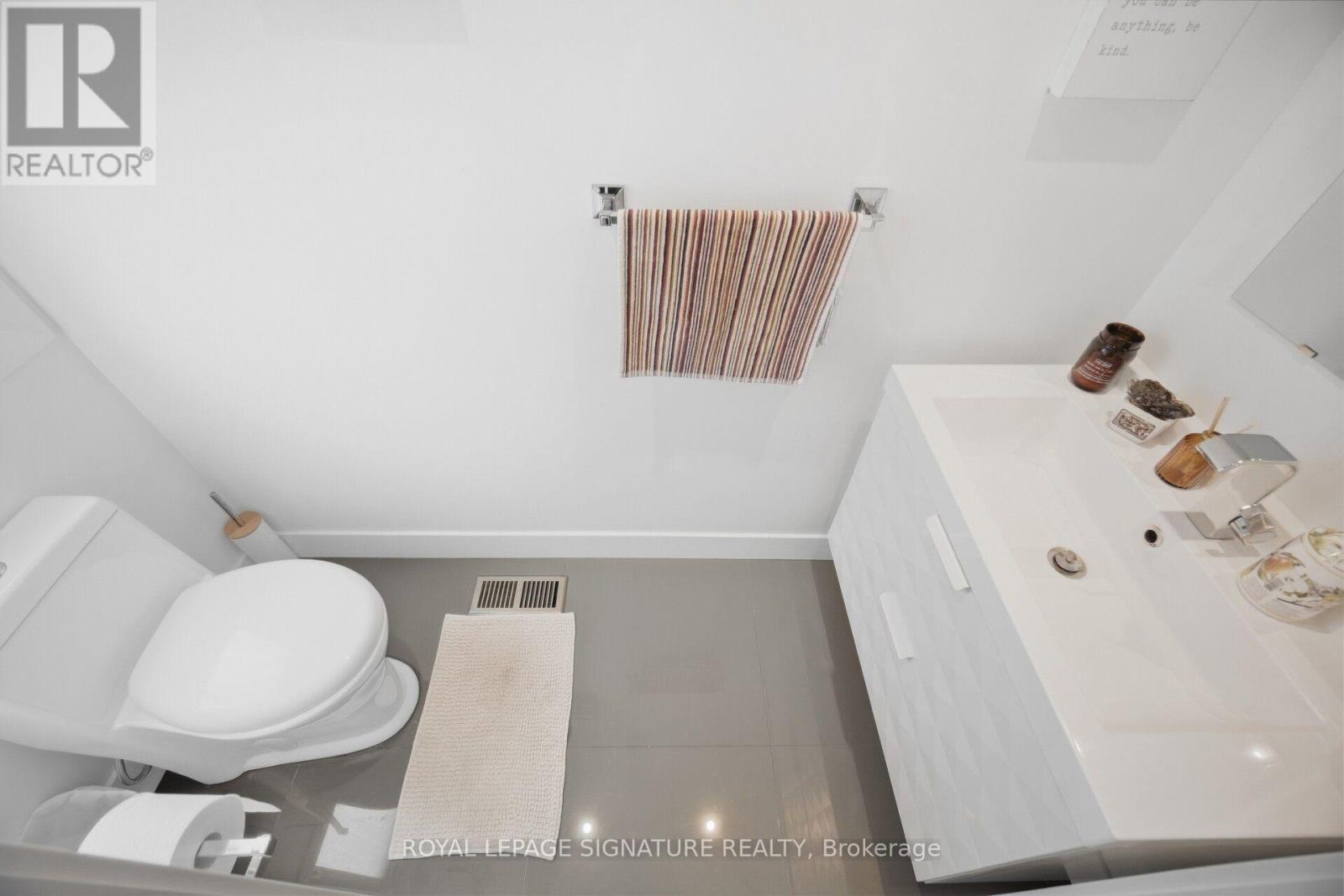 45 Furnival Road, Toronto, Ontario  M4B 1W4 - Photo 23 - E13801488
