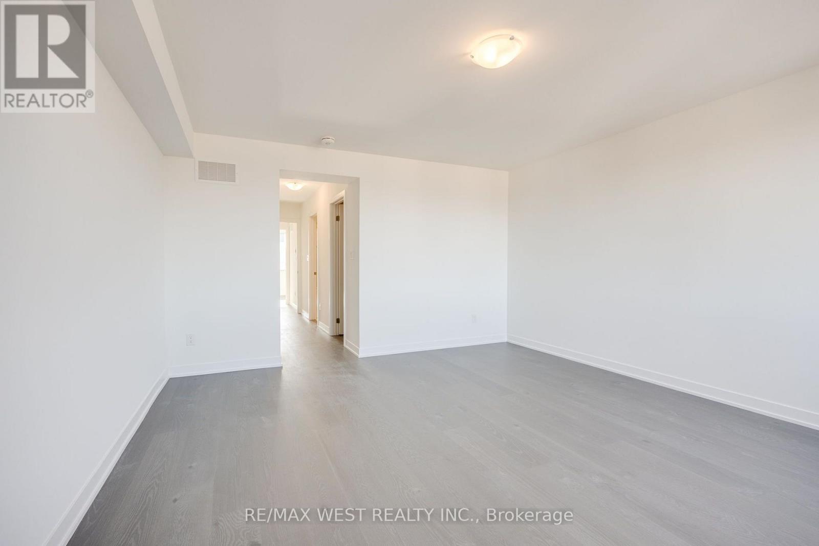 122 Green Gardens Boulevard, Toronto, Ontario  M6A 0E5 - Photo 24 - C13798352