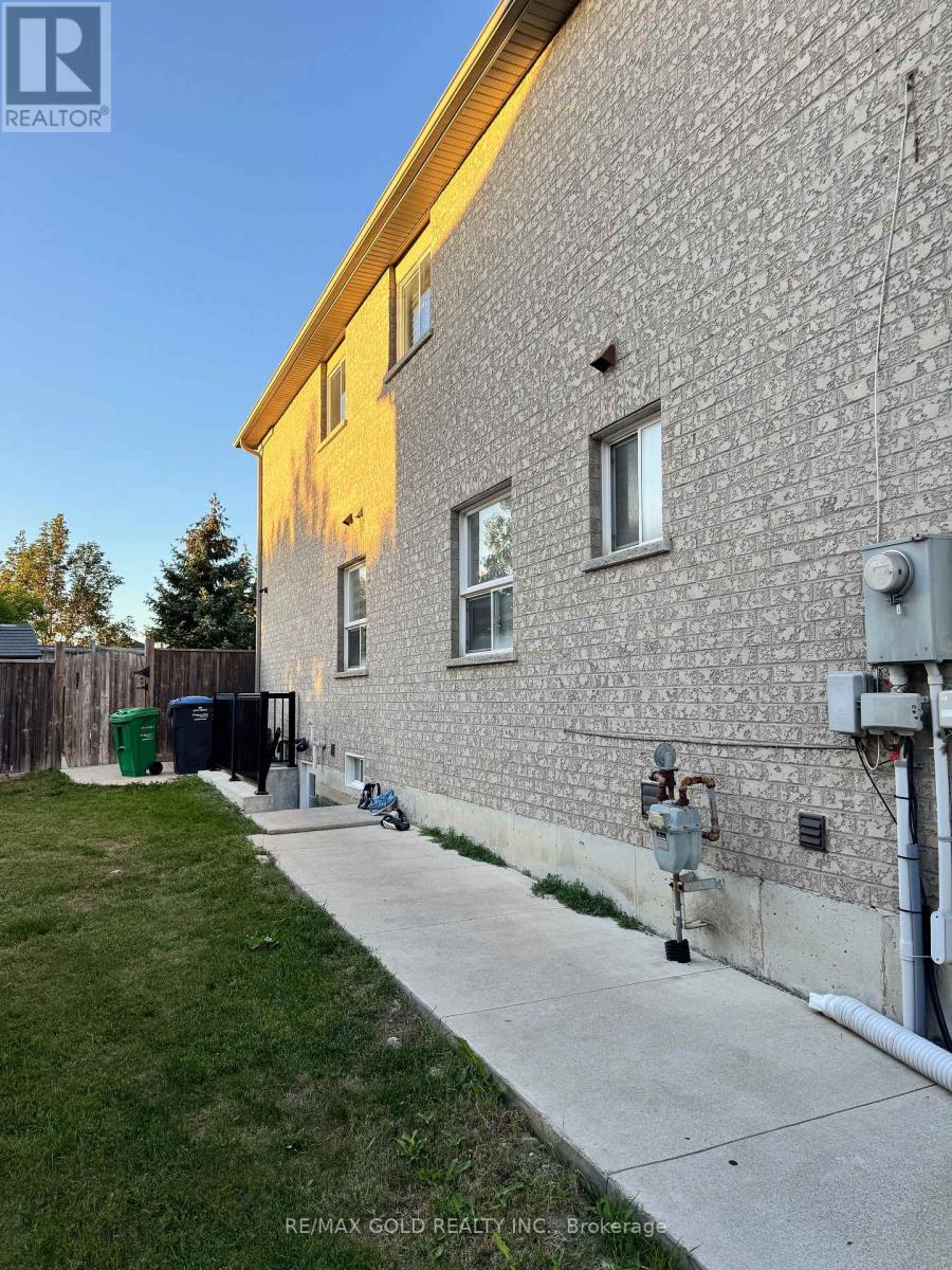 86 Turquoise Crescent, Brampton, Ontario  L6P 0Z8 - Photo 46 - W13798708
