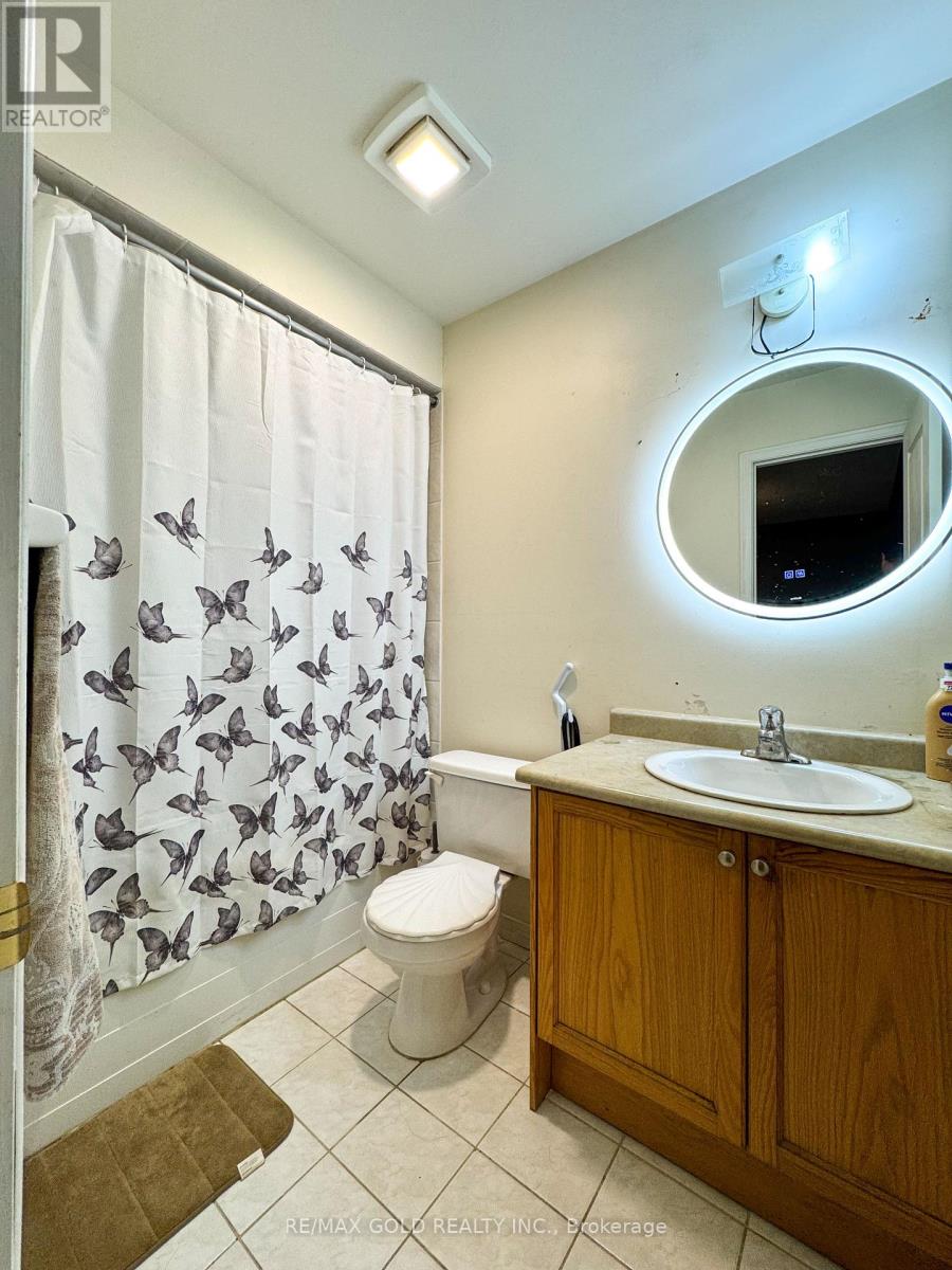86 Turquoise Crescent, Brampton, Ontario  L6P 0Z8 - Photo 23 - W13798708