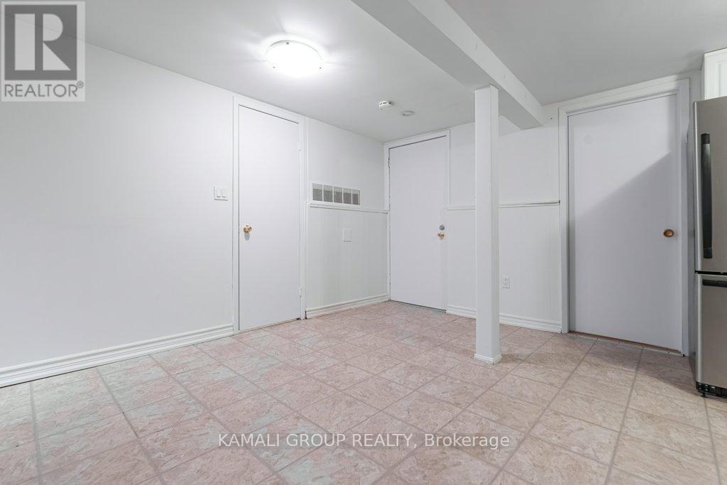 Bsmt - 25 Hillview Drive, Newmarket, Ontario  L3Y 4Y3 - Photo 8 - N13801202