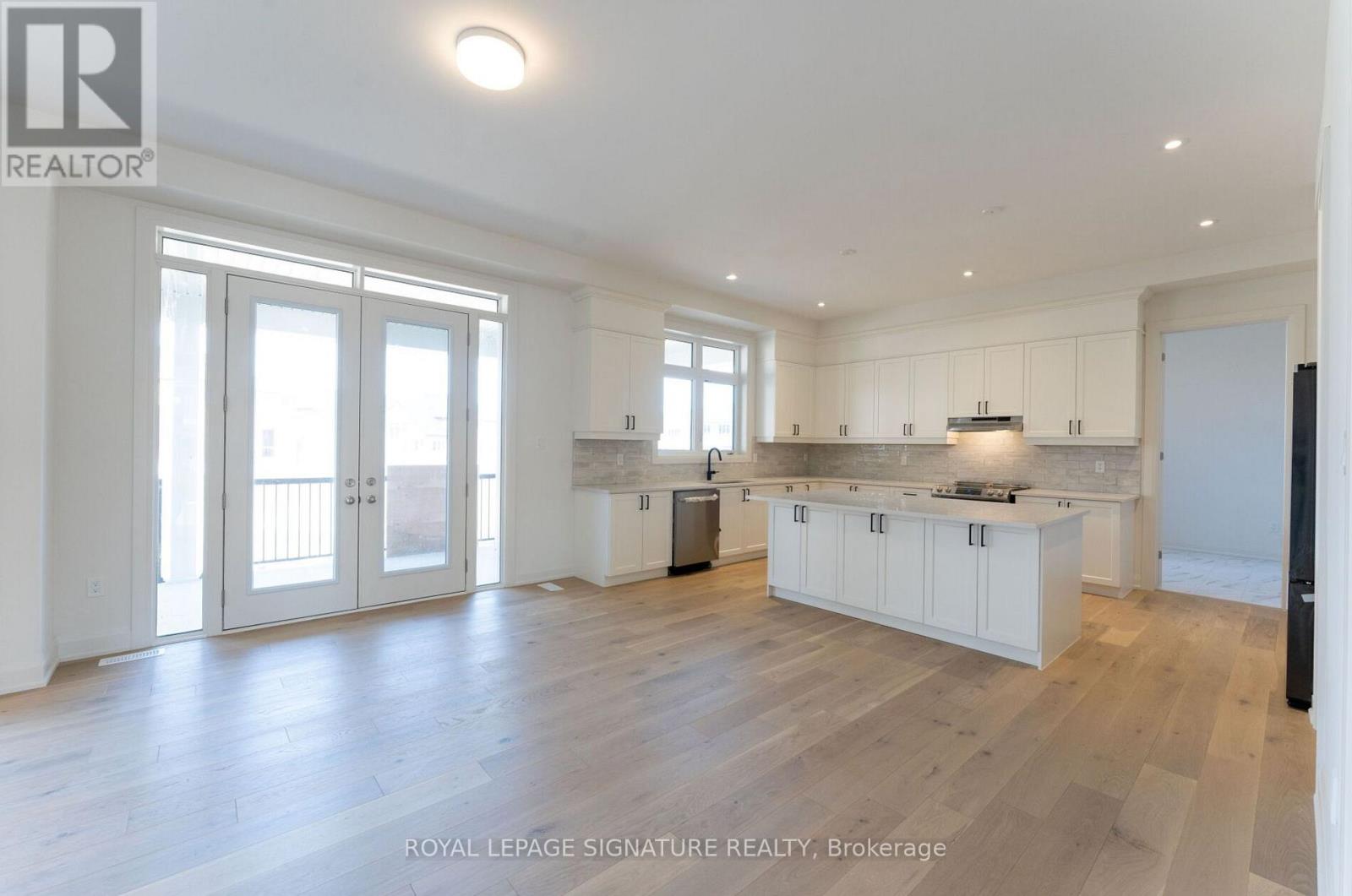 8 Mayflower Gardens, Adjala-Tosorontio (Colgan), Ontario  L0G 1W0 - Photo 13 - N13801350