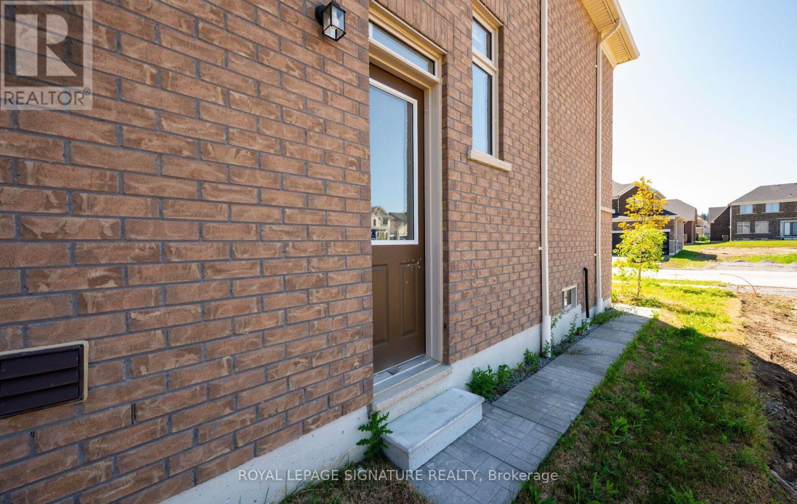 8 Mayflower Gardens, Adjala-Tosorontio (Colgan), Ontario  L0G 1W0 - Photo 39 - N13801350