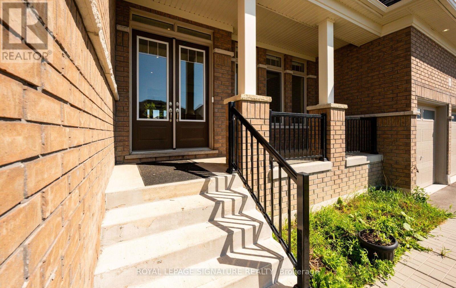 8 Mayflower Gardens, Adjala-Tosorontio (Colgan), Ontario  L0G 1W0 - Photo 7 - N13801350