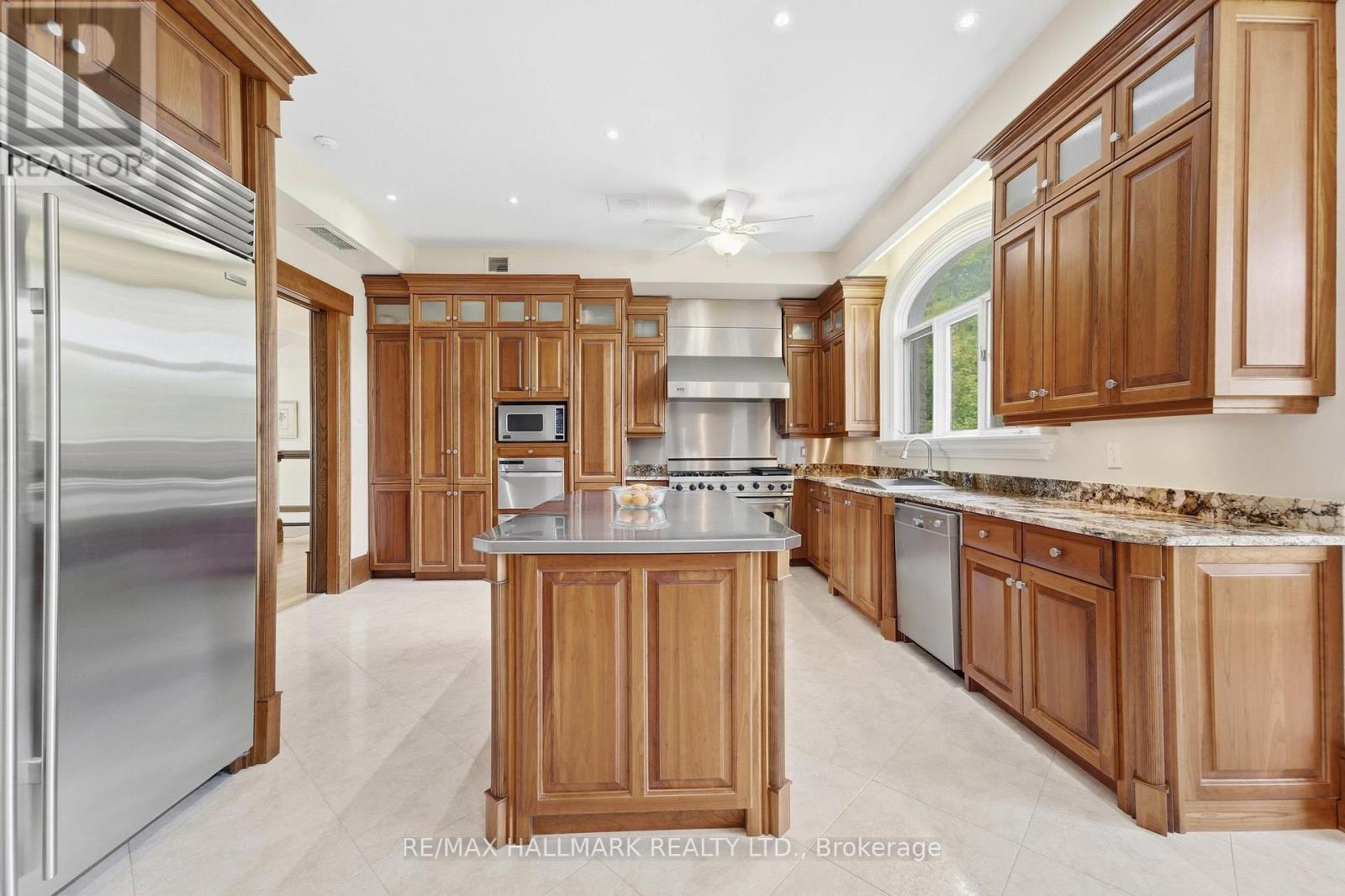290 Tollendal Mill Road, Barrie, Ontario  L4N 7S6 - Photo 11 - S13801320