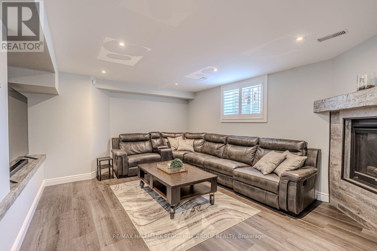 2484 Highway 11 S, Oro-Medonte, Ontario  L0L 2E0 - Photo 12 - S13801394