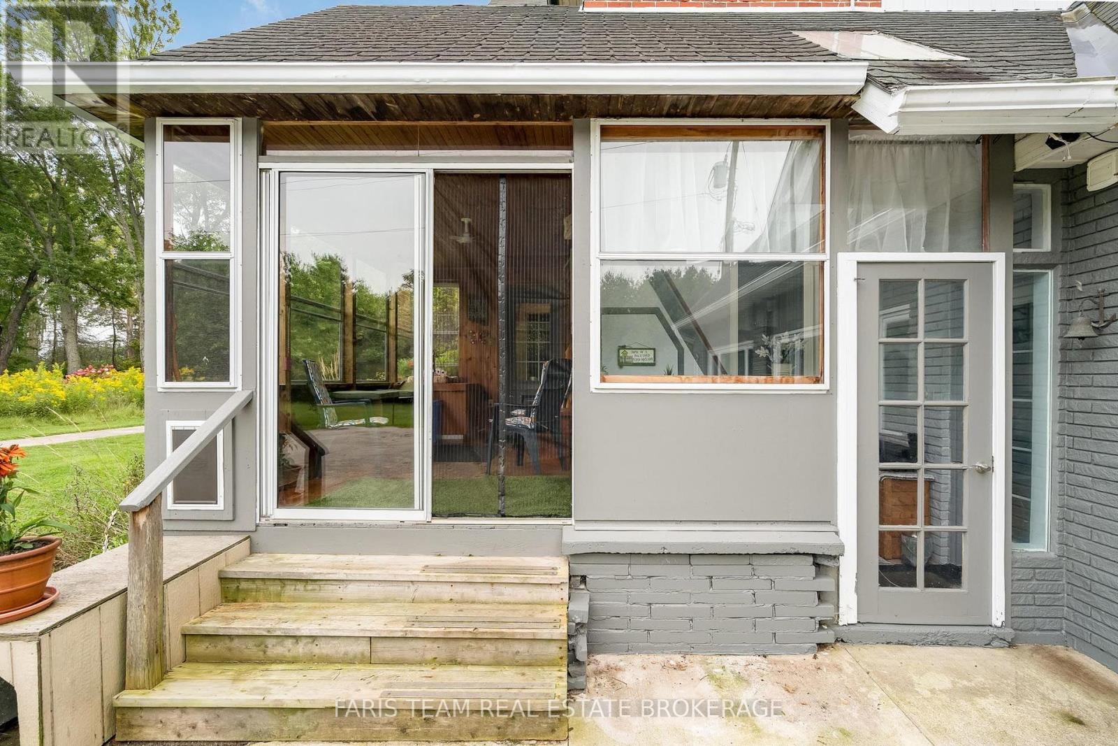 3400 Baldwick Lane, Springwater, Ontario  L0M 1T2 - Photo 4 - S13801498