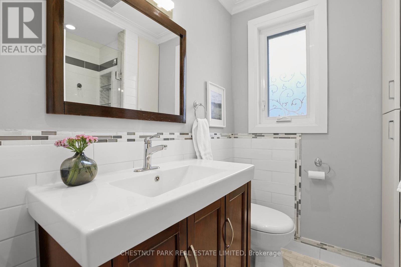 27 Cedarcrest Drive, Toronto, Ontario  M9A 2V4 - Photo 21 - W13801196