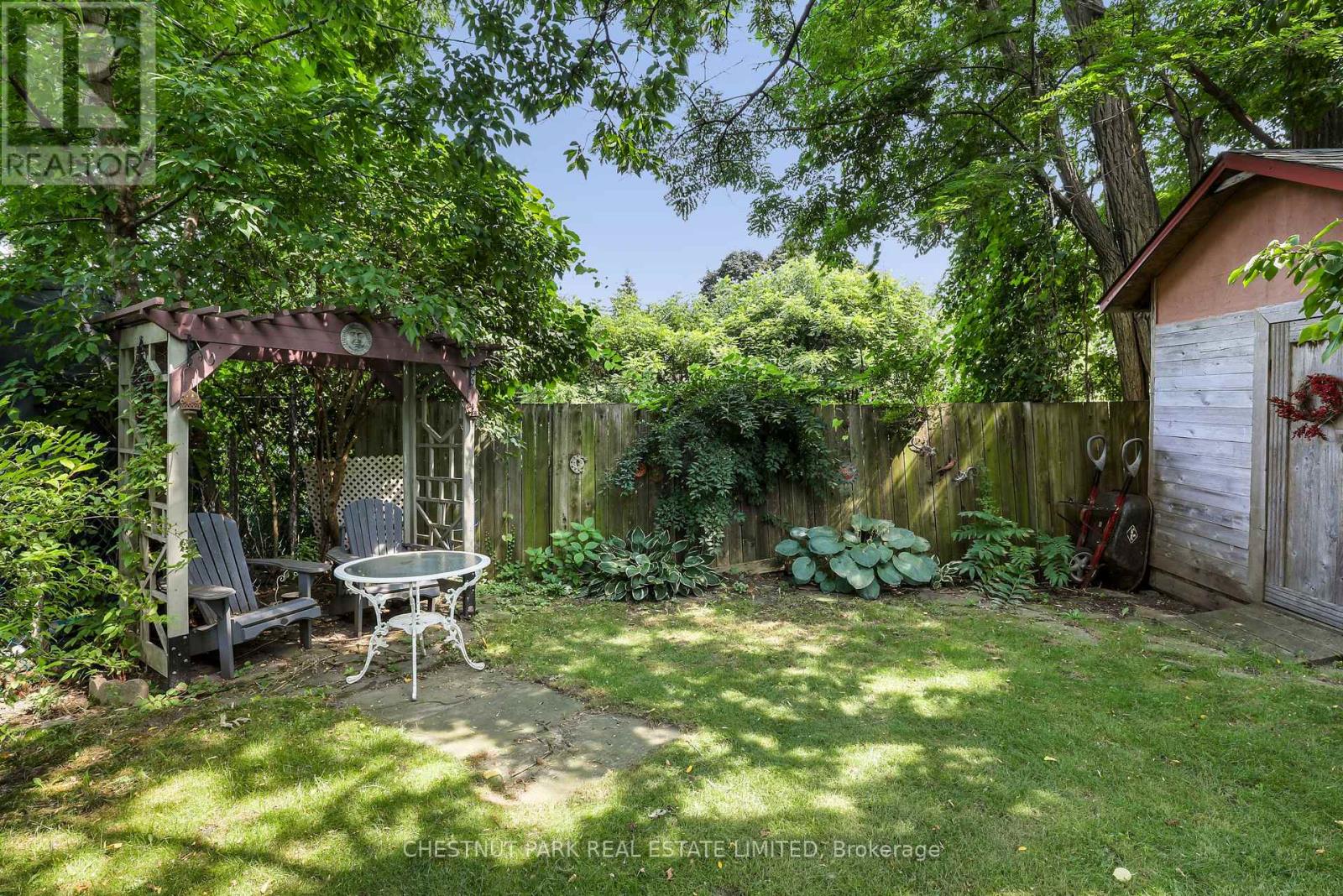 27 Cedarcrest Drive, Toronto, Ontario  M9A 2V4 - Photo 38 - W13801196