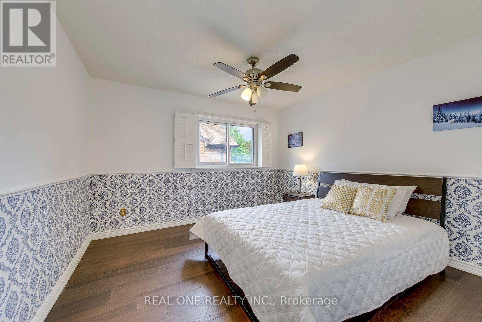 3944 Glamis Court, Mississauga, Ontario  L5L 3N5 - Photo 20 - W13801206