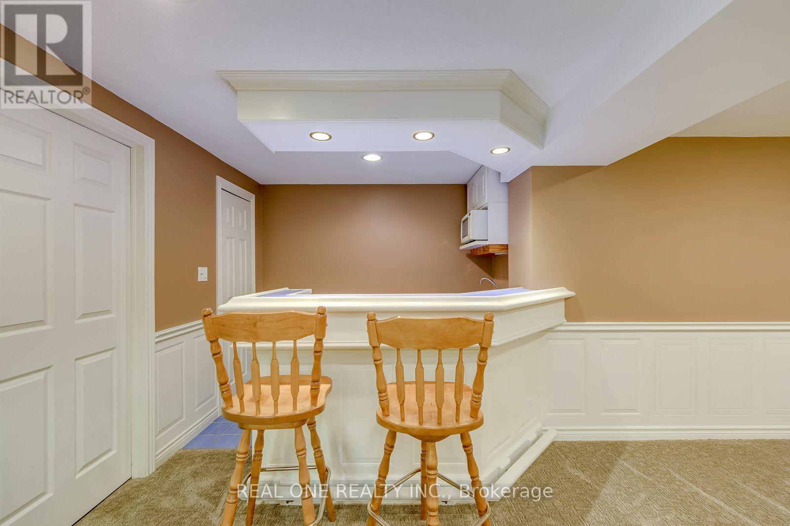 3944 Glamis Court, Mississauga, Ontario  L5L 3N5 - Photo 28 - W13801206