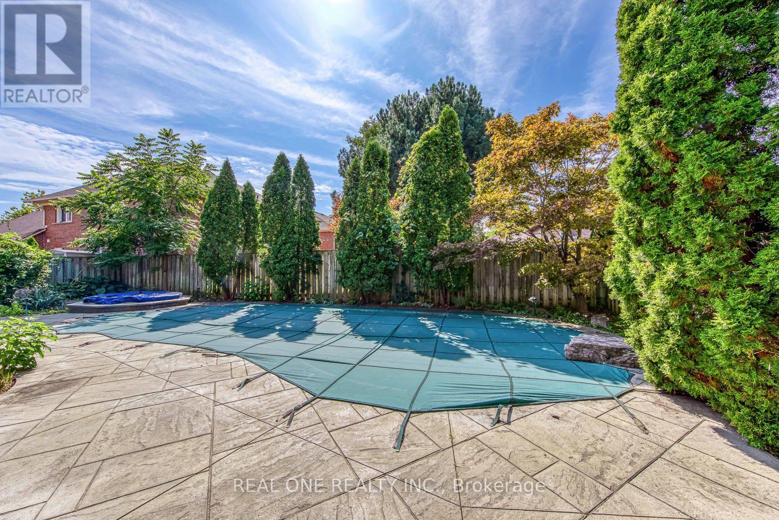 3944 Glamis Court, Mississauga, Ontario  L5L 3N5 - Photo 32 - W13801206