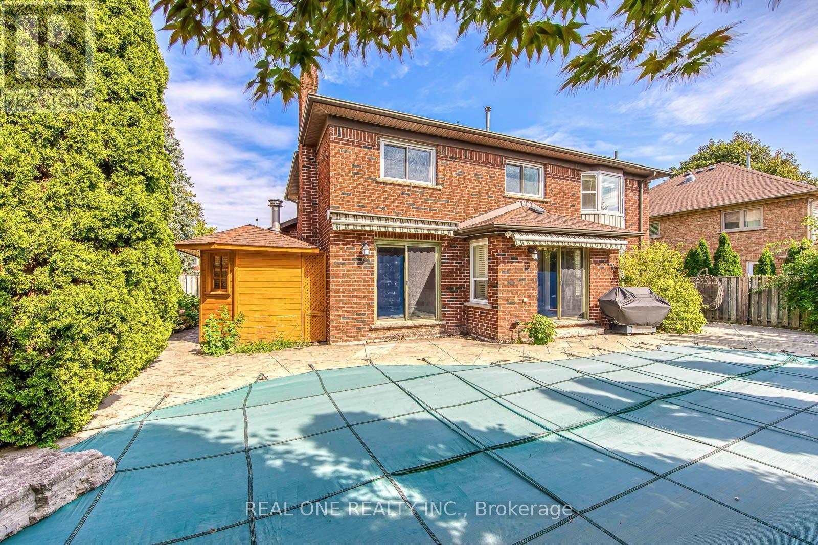3944 Glamis Court, Mississauga, Ontario  L5L 3N5 - Photo 33 - W13801206