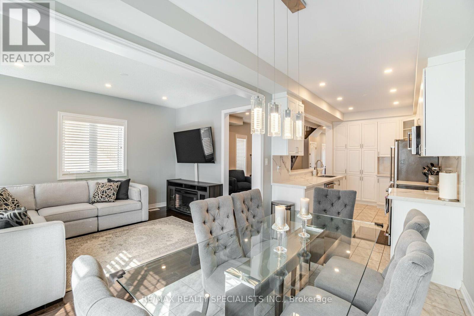93 Yardley Crescent, Brampton, Ontario  L6X 5L8 - Photo 18 - W13801210