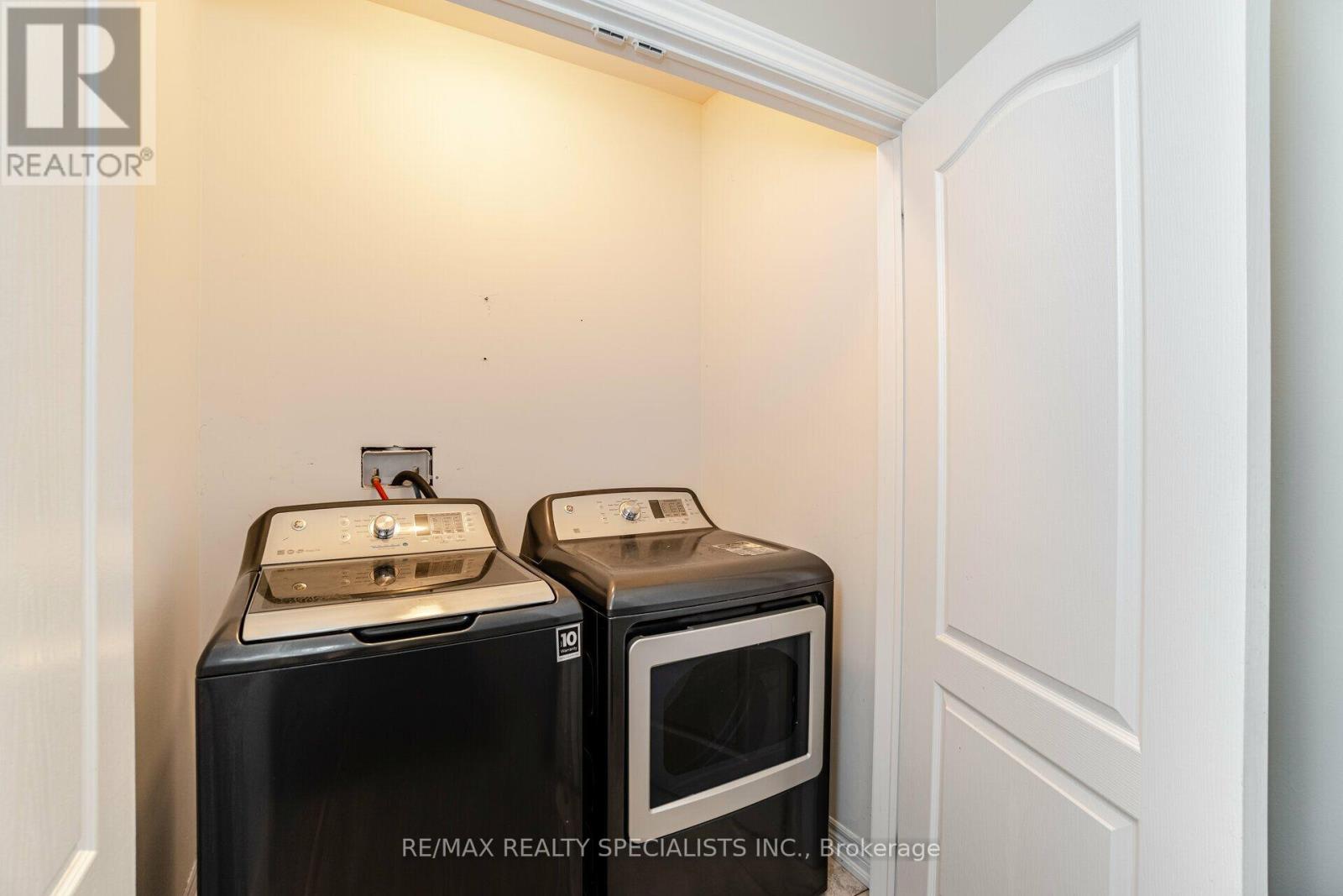 93 Yardley Crescent, Brampton, Ontario  L6X 5L8 - Photo 23 - W13801210