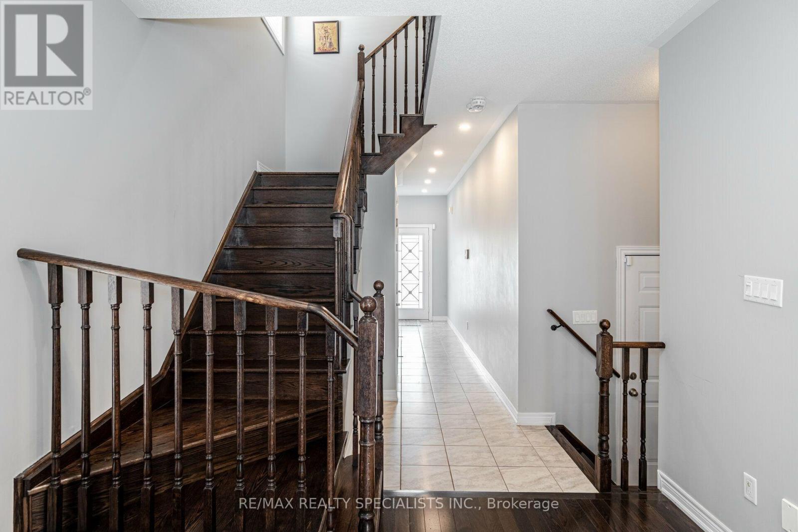 93 Yardley Crescent, Brampton, Ontario  L6X 5L8 - Photo 24 - W13801210