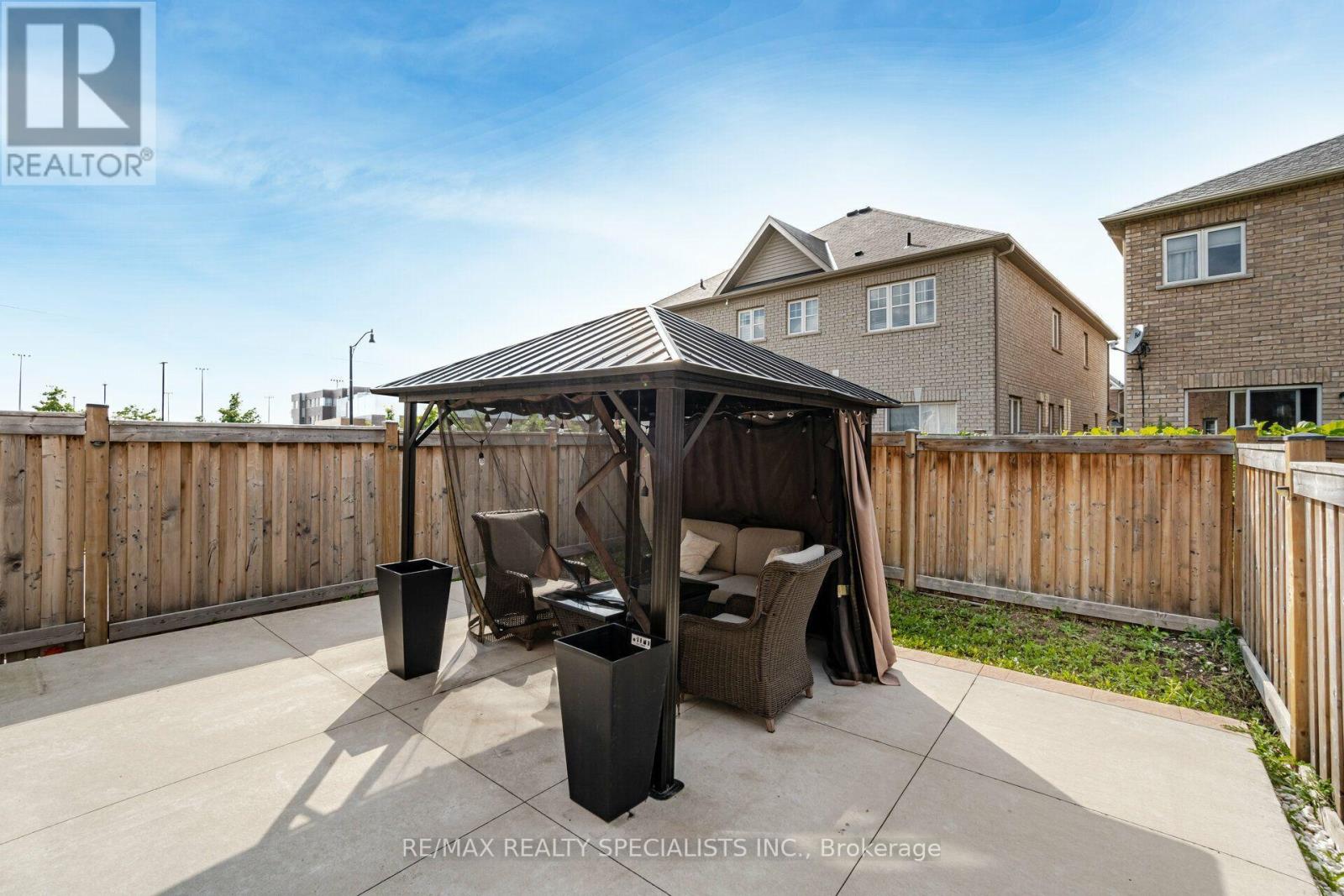 93 Yardley Crescent, Brampton, Ontario  L6X 5L8 - Photo 39 - W13801210
