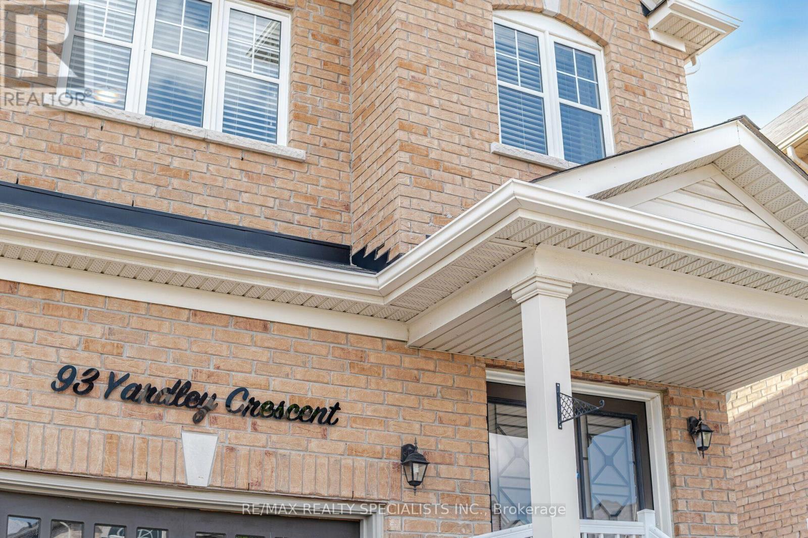 93 Yardley Crescent, Brampton, Ontario  L6X 5L8 - Photo 4 - W13801210