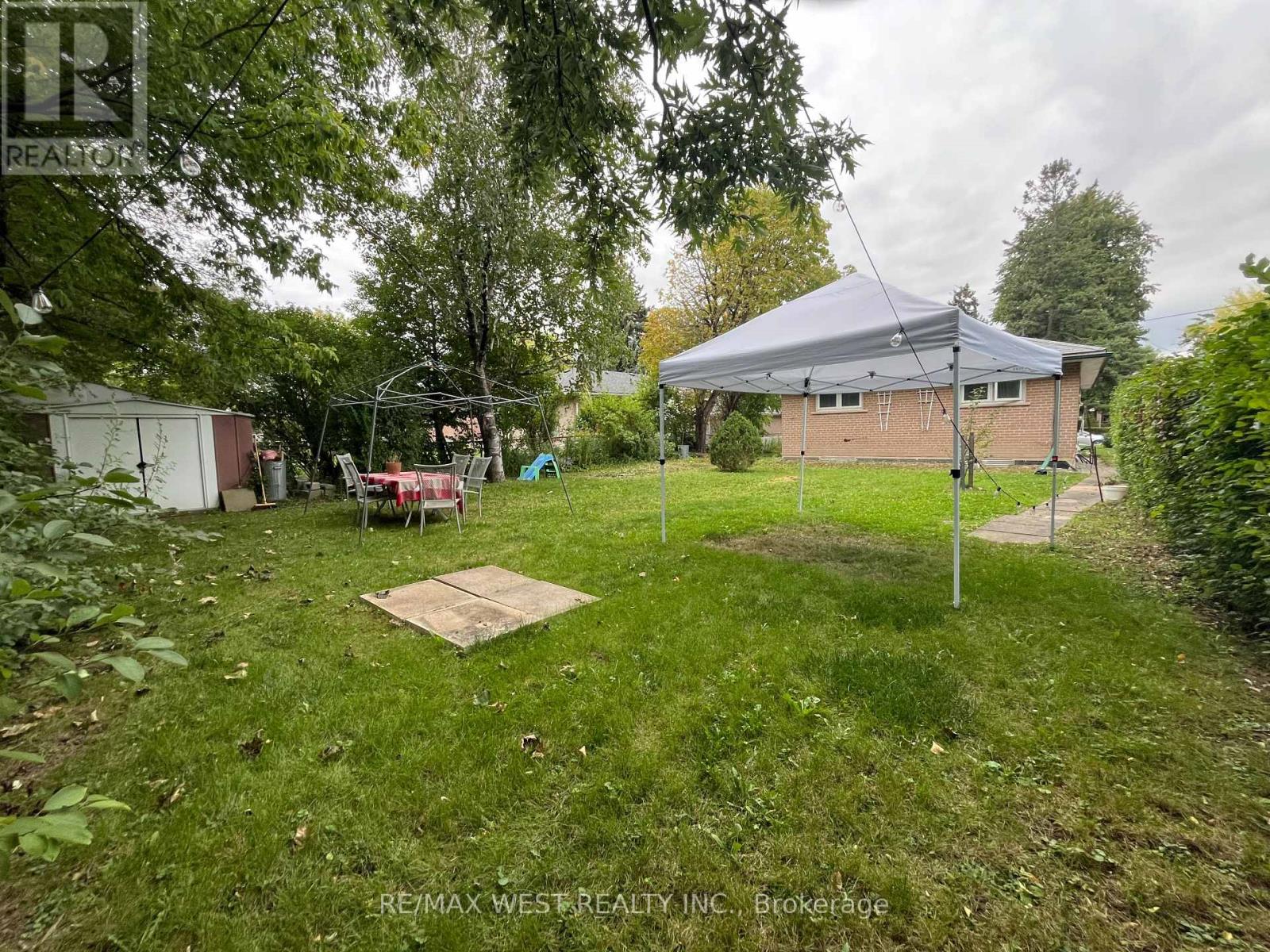 49 Braddock Road, Toronto, Ontario  M9W 5H6 - Photo 21 - W13801220