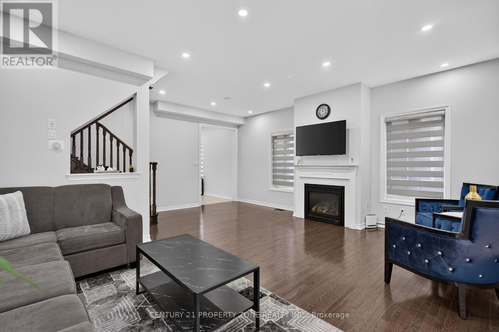 11 Selsdon Street, Brampton, Ontario  L6X 3E3 - Photo 11 - W13801328