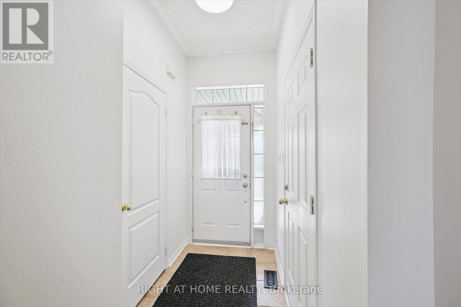 1219 Houston Drive, Milton, Ontario  L9T 6G3 - Photo 3 - W13801382