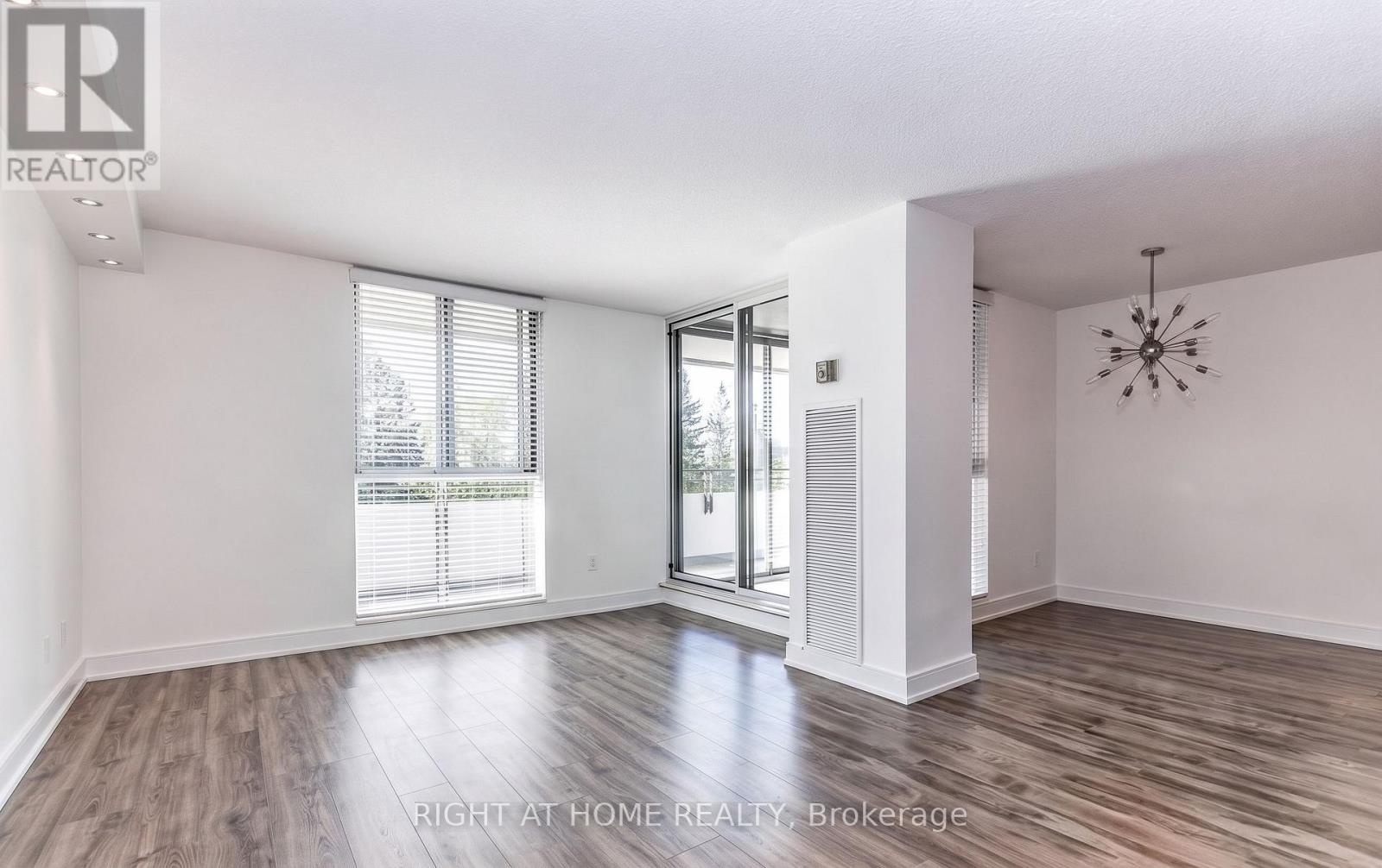 305 - 1300 Mississauga Valley Boulevard, Mississauga, Ontario L5A 3S8 - Photo 8 - W13801478