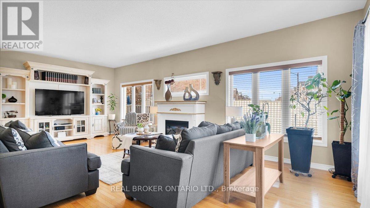 636 Serafini Crescent, Milton, Ontario  L9T 7P1 - Photo 12 - W13801492
