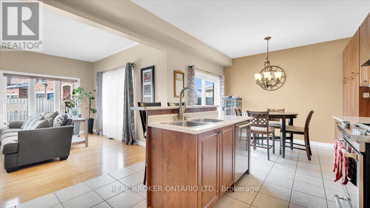 636 Serafini Crescent, Milton, Ontario  L9T 7P1 - Photo 18 - W13801492