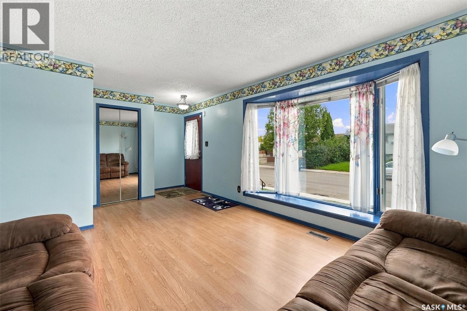502 Michener Way, Saskatoon, Saskatchewan  S7L 5V4 - Photo 5 - SK048113