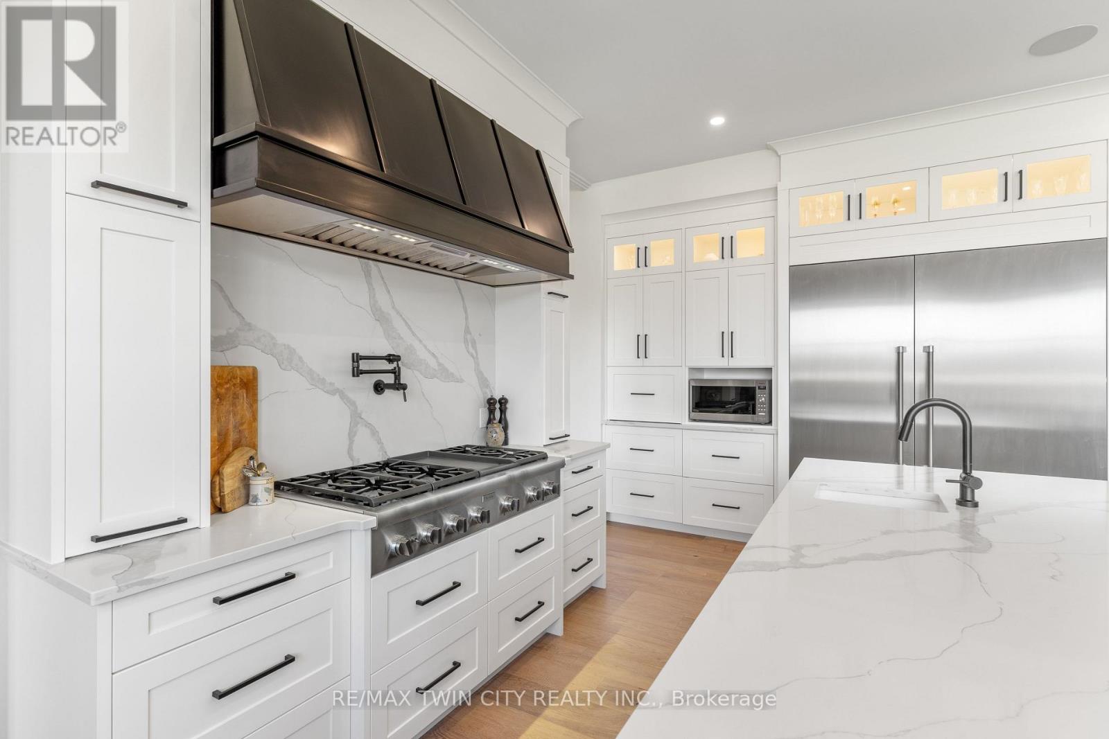 742 Country Squire Road, Waterloo, Ontario  N2J 4G8 - Photo 19 - X13801188