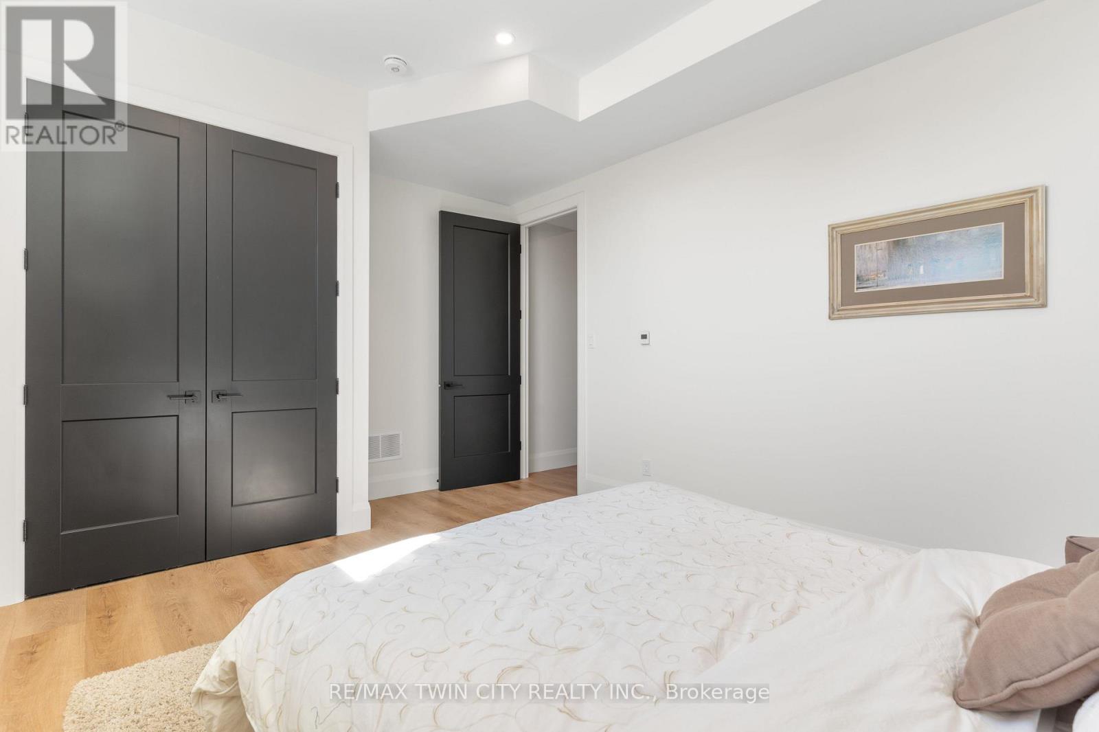 742 Country Squire Road, Waterloo, Ontario  N2J 4G8 - Photo 38 - X13801188
